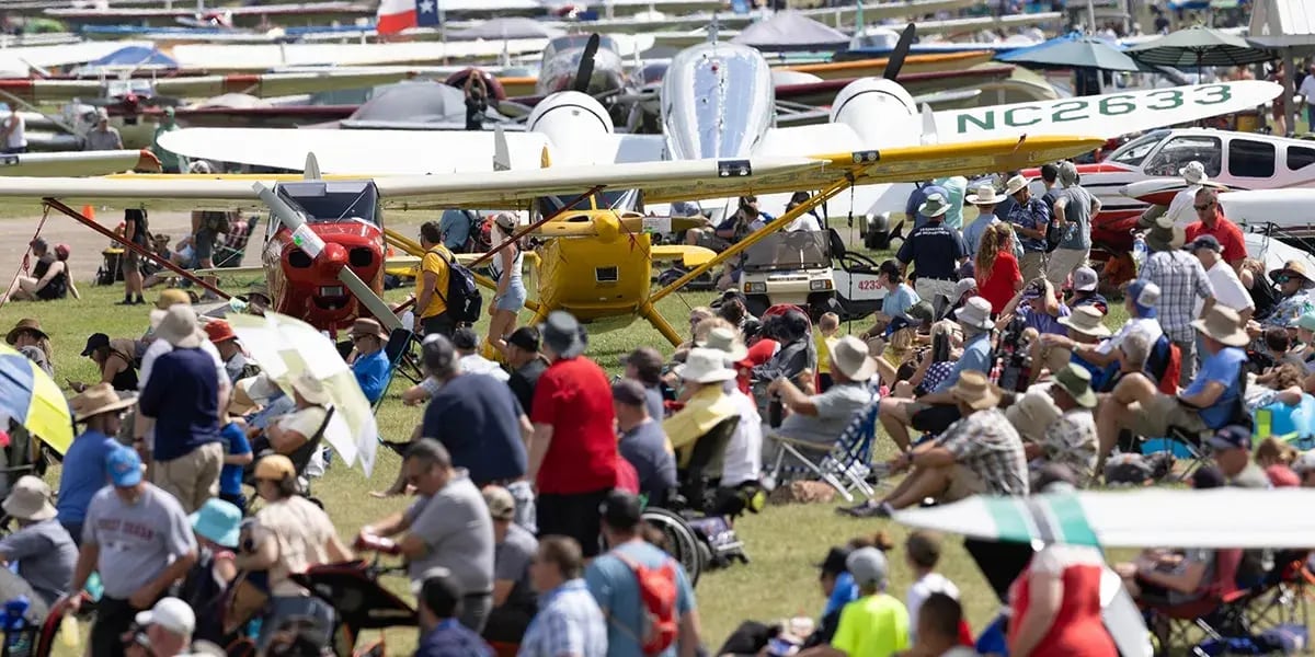 Crowd of people at the Oshkosh airshow grounds